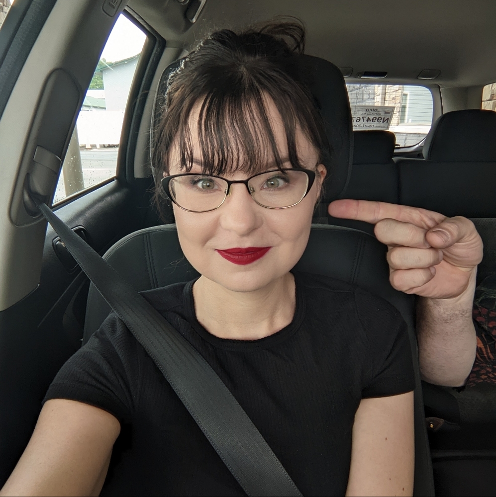 Meet your Posher, Stephanie